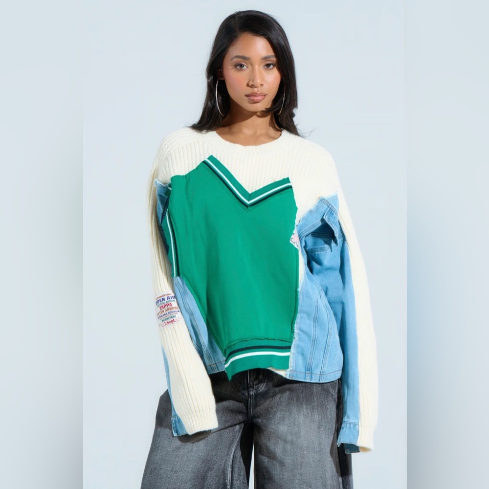 Size XL Colorblock Cable Knit Sweater with Denim Accents